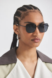 Millie Classic Single Wire Rectangle Sunglasses - Black Tortoise