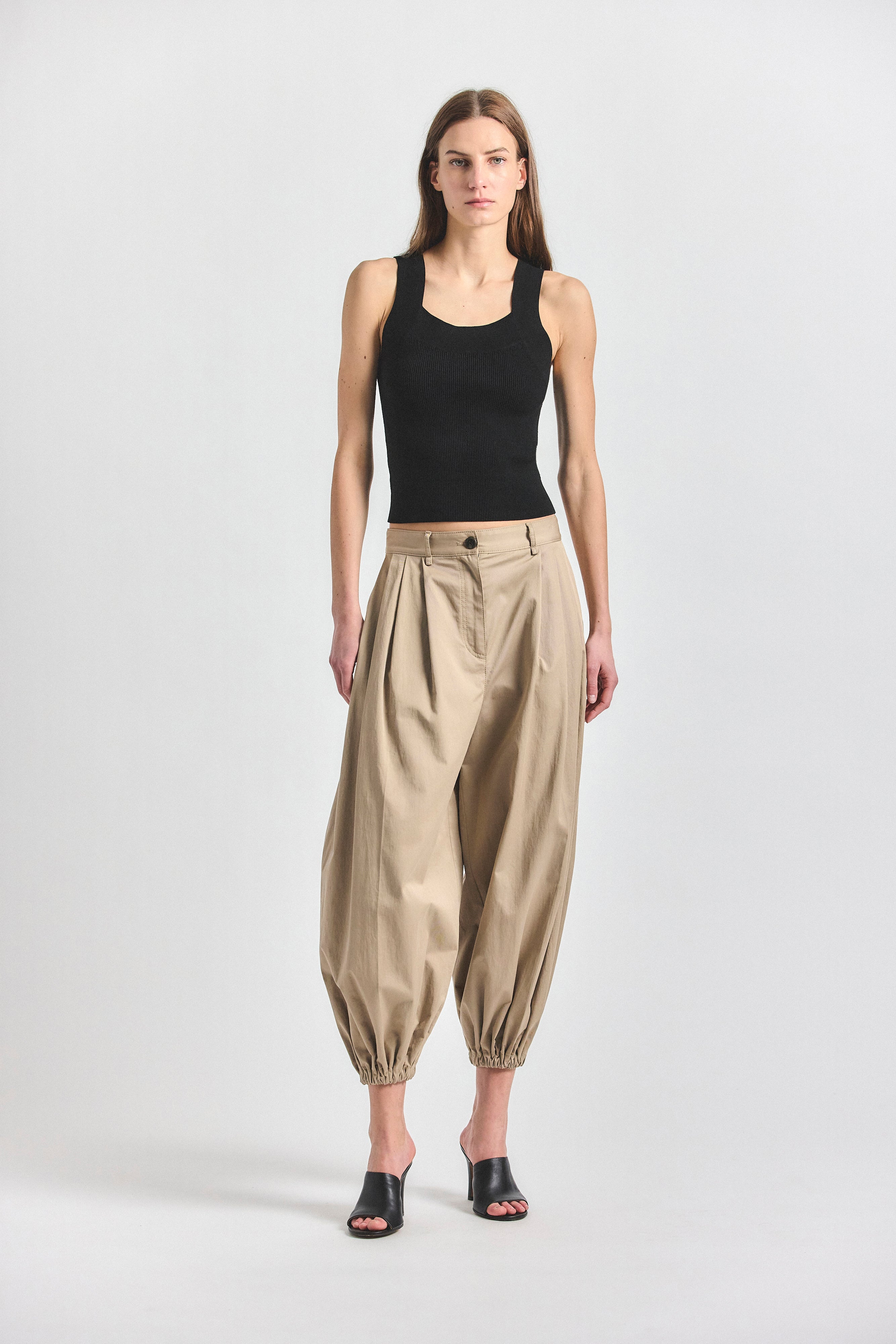 Kendall Pleated Balloon Pant - Latte – Derek Lam