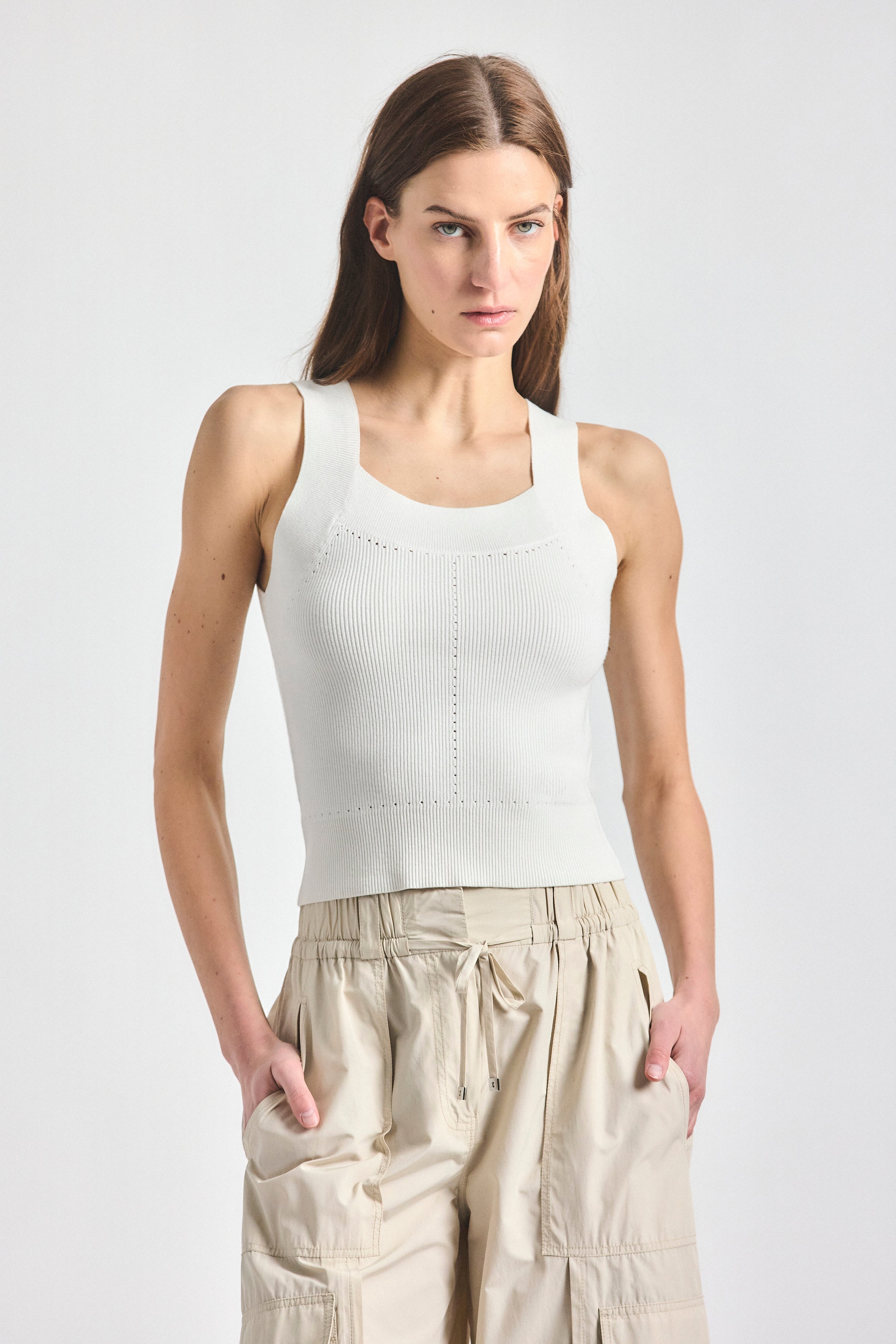 新品・未使用【OMMO】タンクトップ ASYMME TUCK KT TOP 白 Comfortable Lightweight Sculpting Tank White 6-in-1 Shapewear Tank